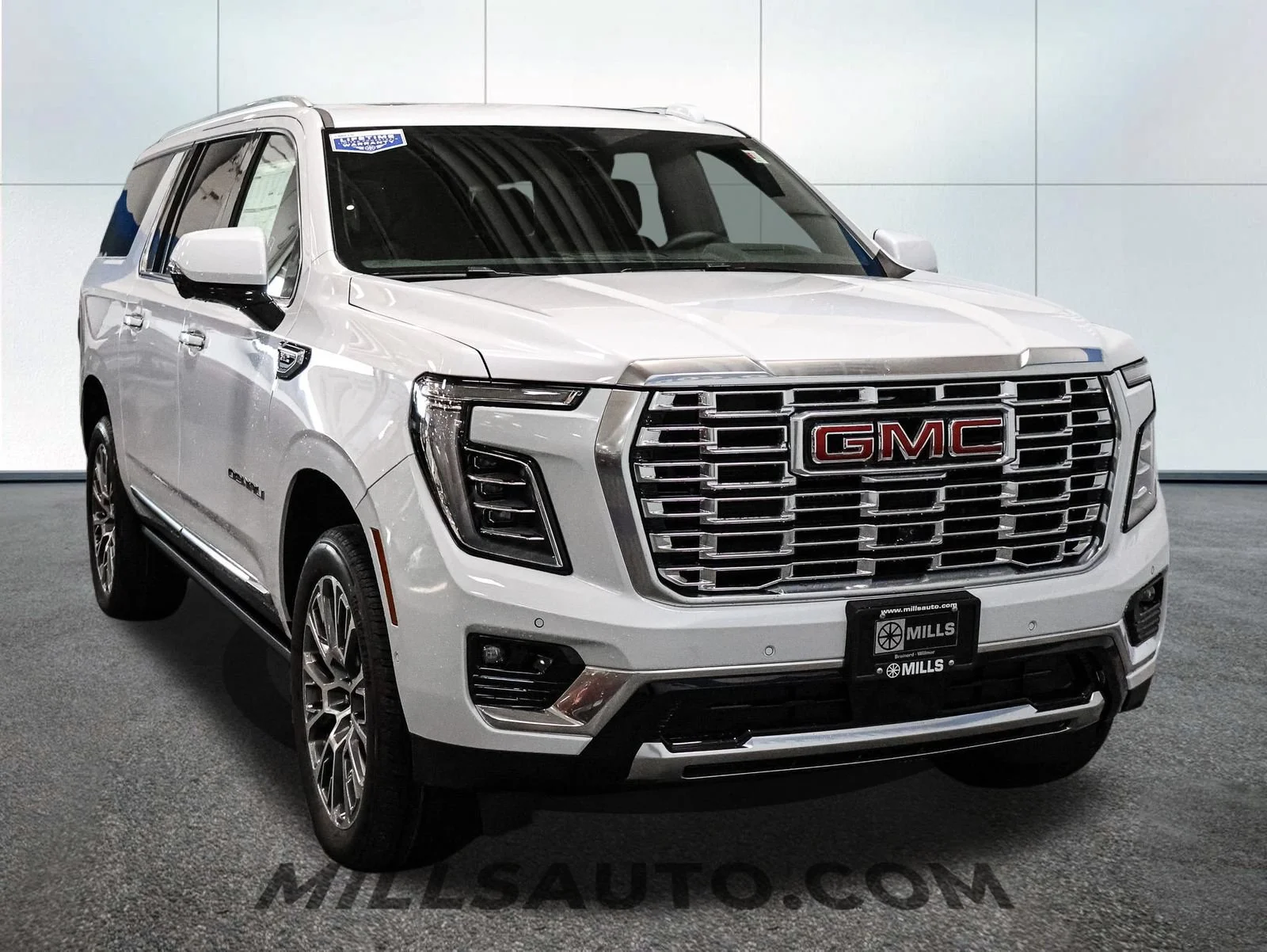 2026 GMC Yukon XL Denali - Photo 11