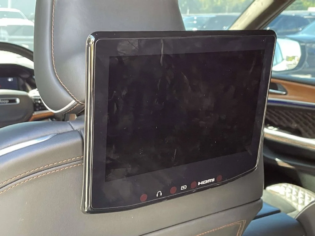 Used 2023 White Jeep Summit image 20