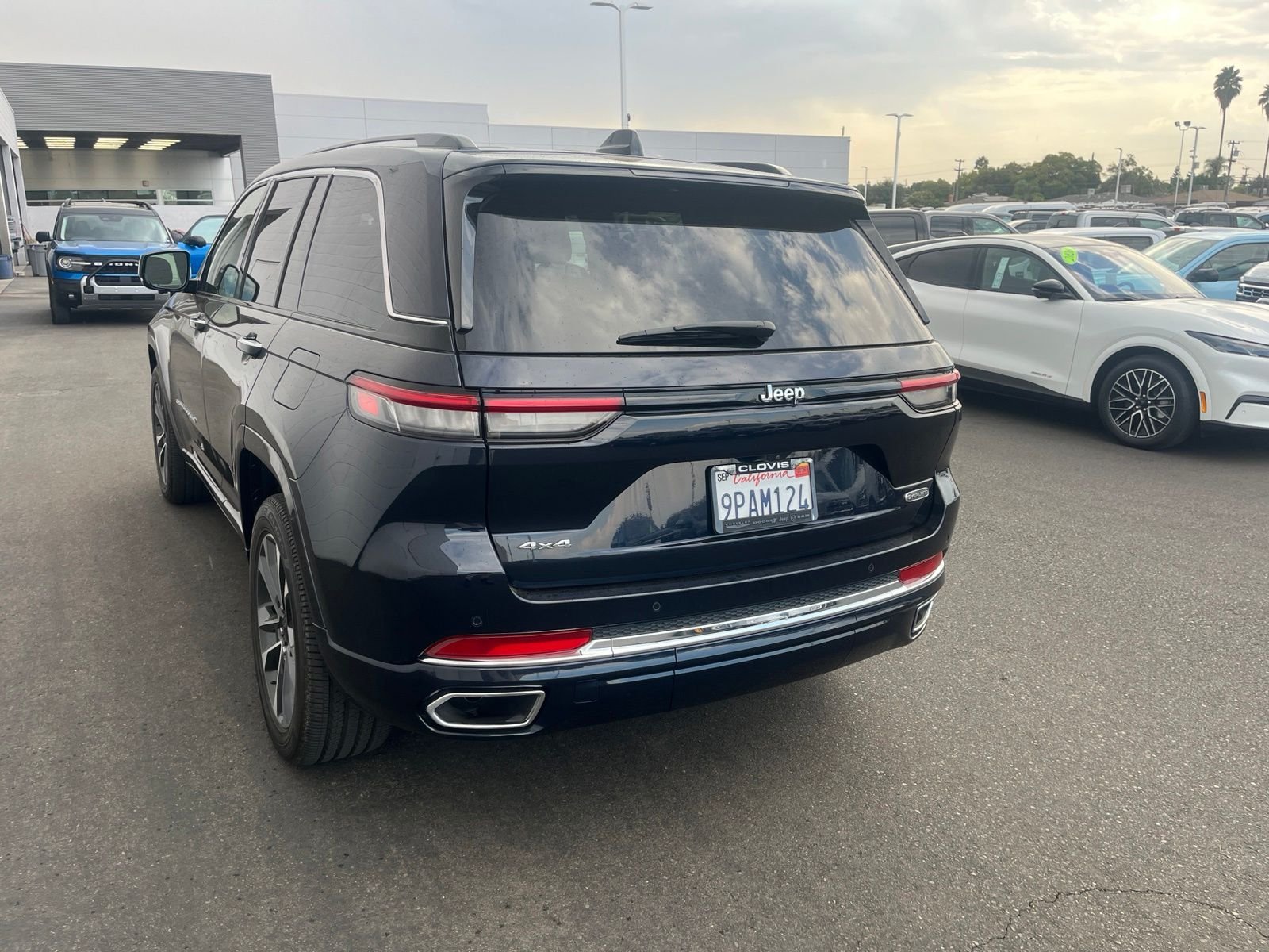Used 2024 Black Jeep Overland image 7