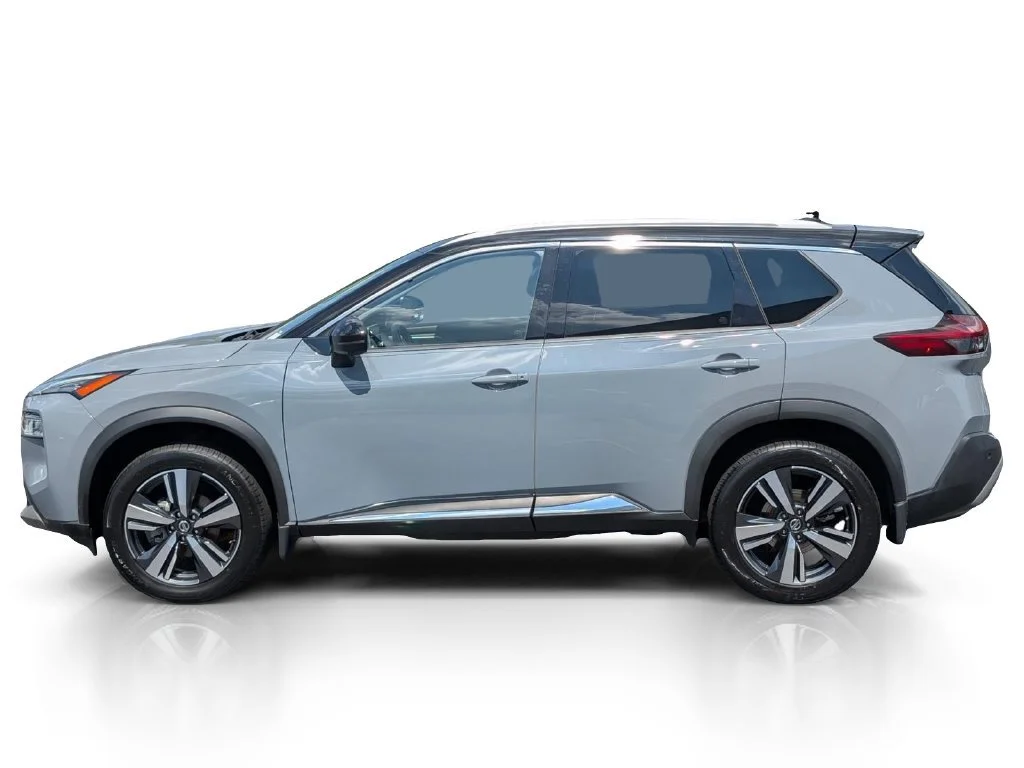 Used 2021 Boulder Gray Pear Nissan SL image 10