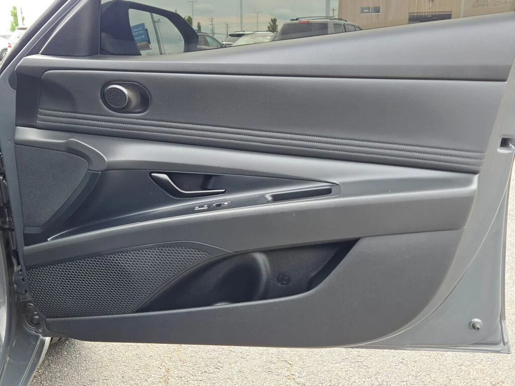 Used 2026 Gray Hyundai SEL Sport image 6