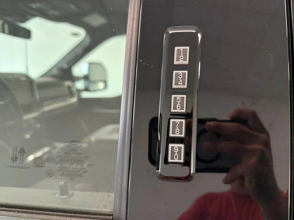 Used 2024 Glacier Gray Meta Ford King Ranch image 9
