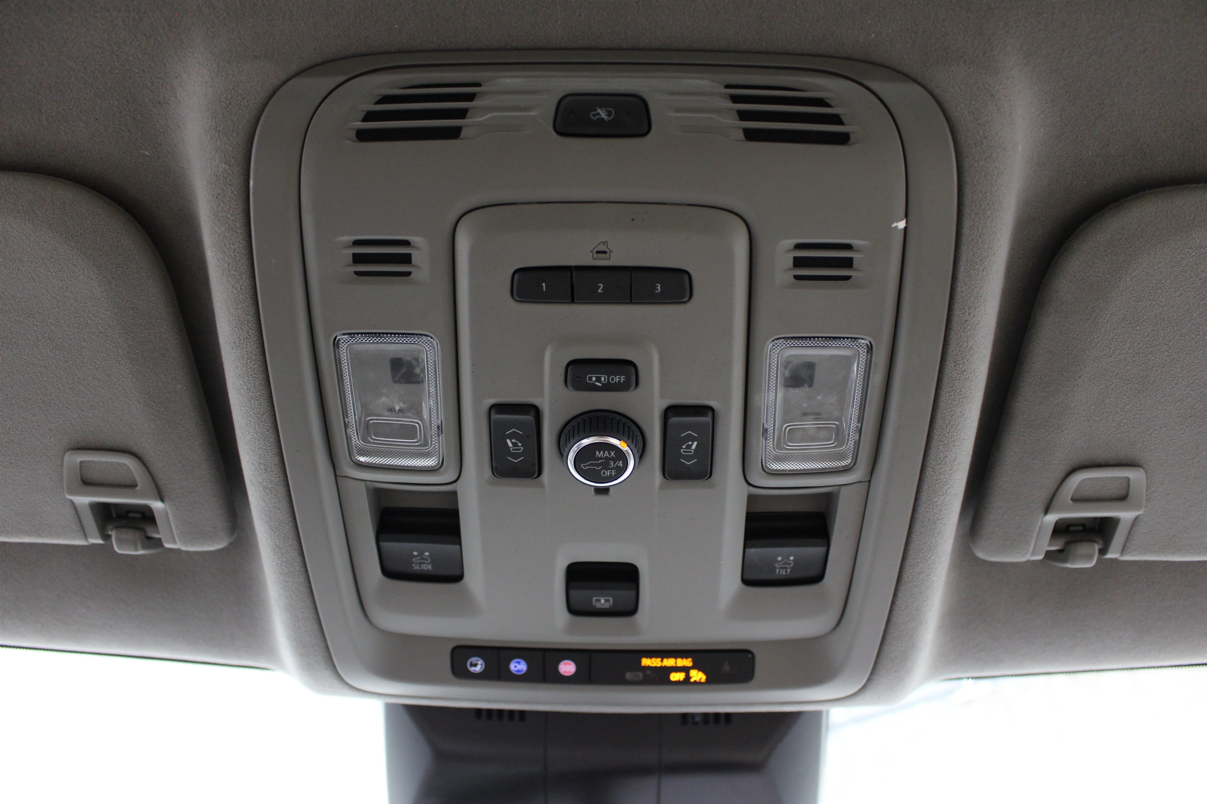 Used 2023 Crystal White Tricoat Cadillac 4WD Sport Platinum image 22