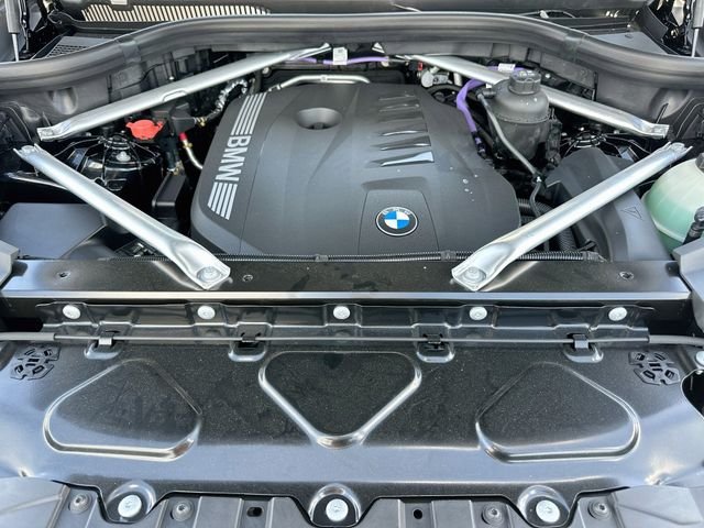 New 2026 Black BMW sDrive40i image 25
