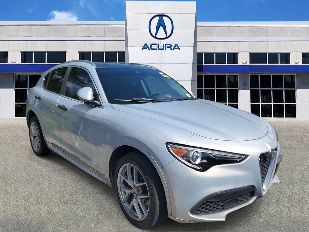 Used 2021 White Alfa Romeo Ti image 1