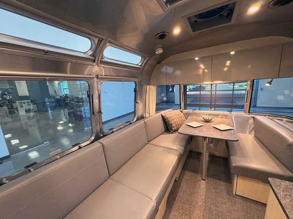 Used 2022 SILVER AIRSTREAM  image 25
