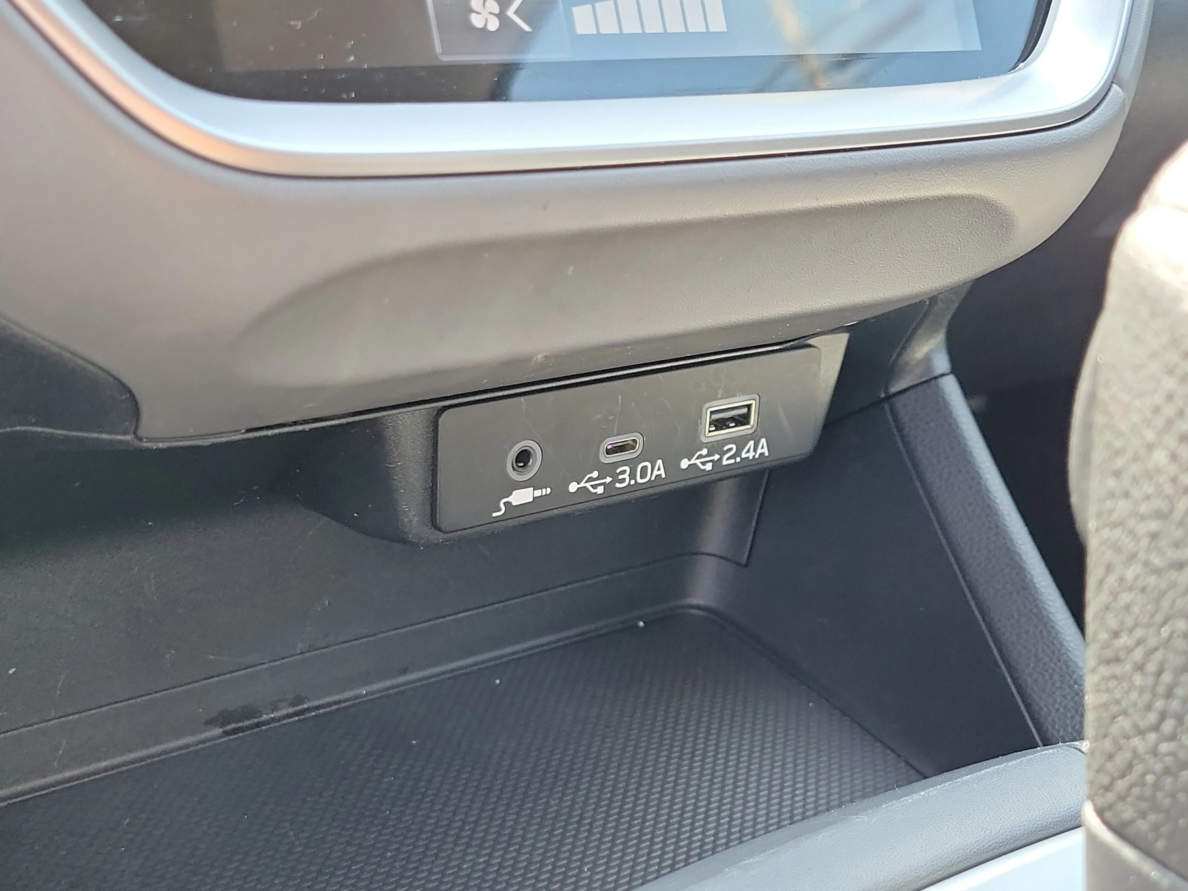 Used 2024 Magnetite Gray Metallic Subaru Premium image 28