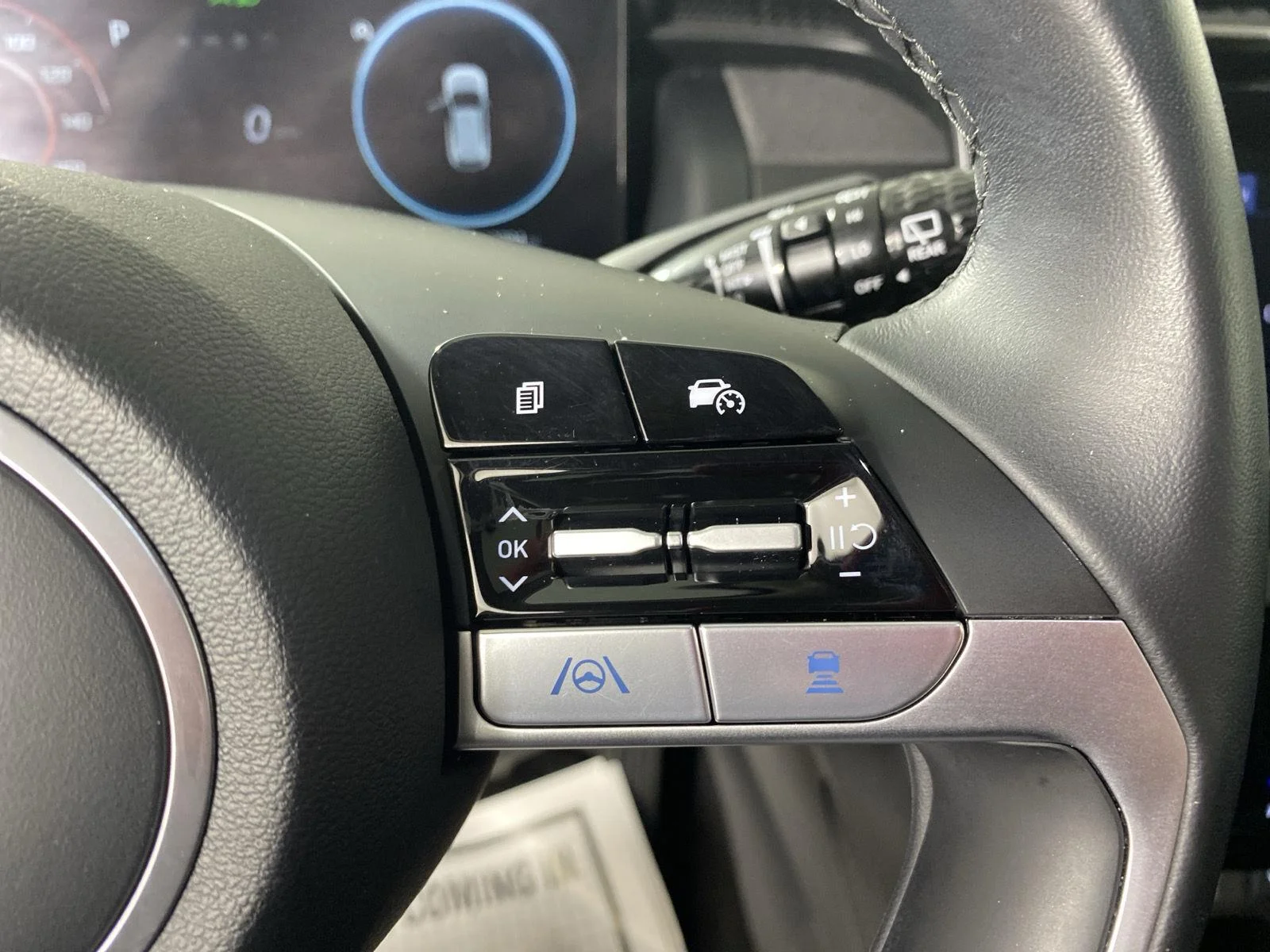 Used 2023 Serenity White Pearl Hyundai SEL image 23