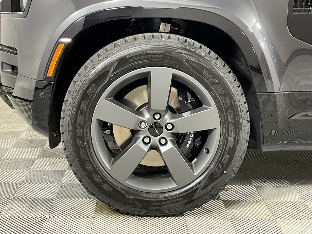 New 2026 Carpathian Grey Land Rover V8 image 9