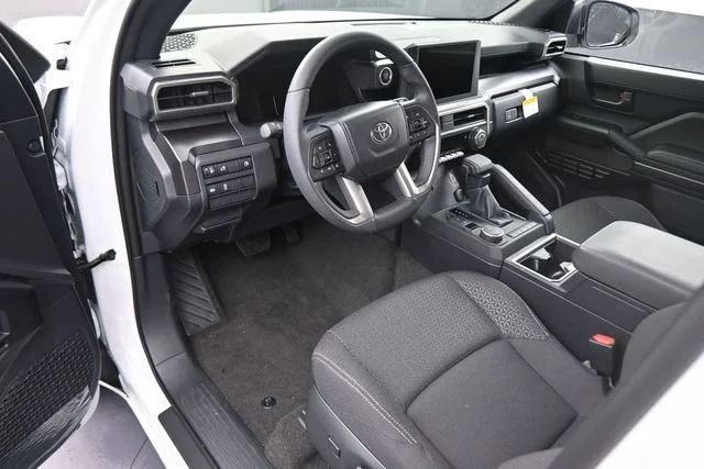 Used 2026  Toyota SR5 image 21