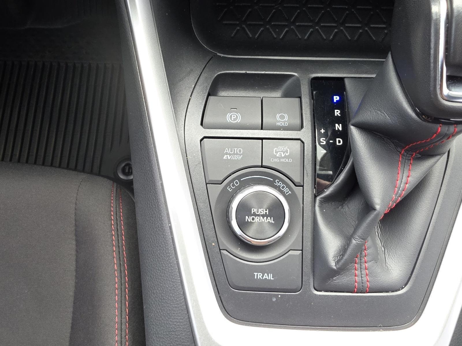 Certified Used 2025 Midnight Black Metallic Toyota SE image 32