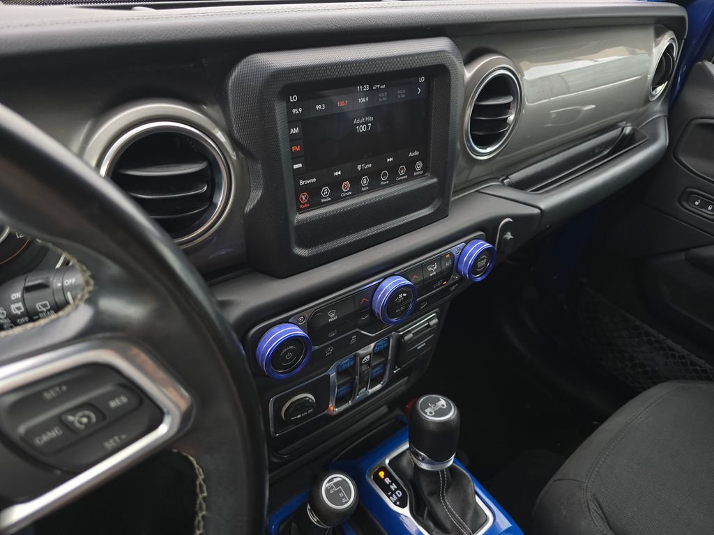 Used 2019 Blue Jeep Unlimited Sahara image 25