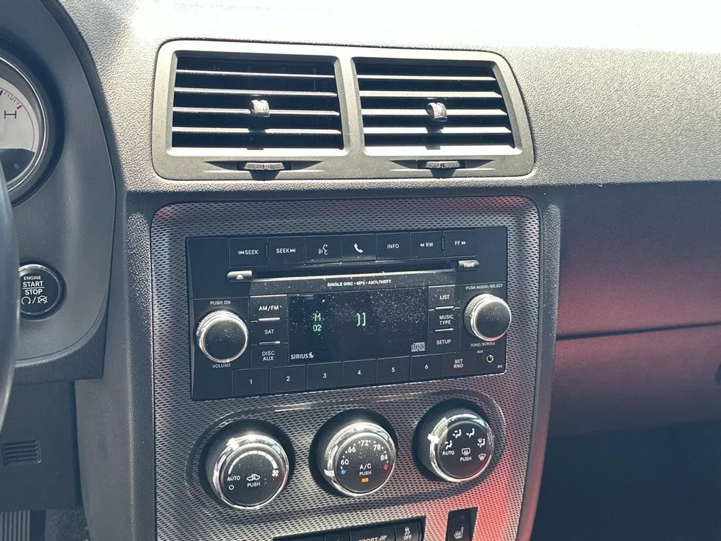 Used 2013 White Dodge R/T image 18
