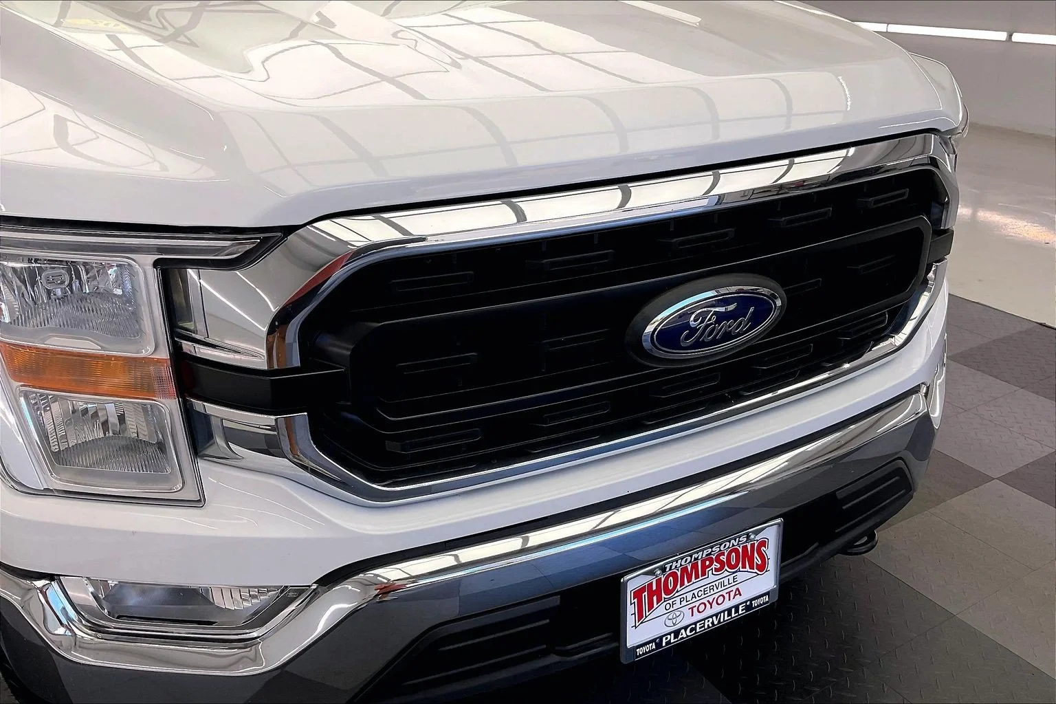 Used 2021 Oxford White Ford XLT image 31