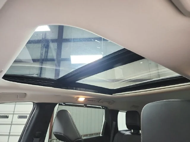 Used 2026 Gray INFINITI LUXE image 13