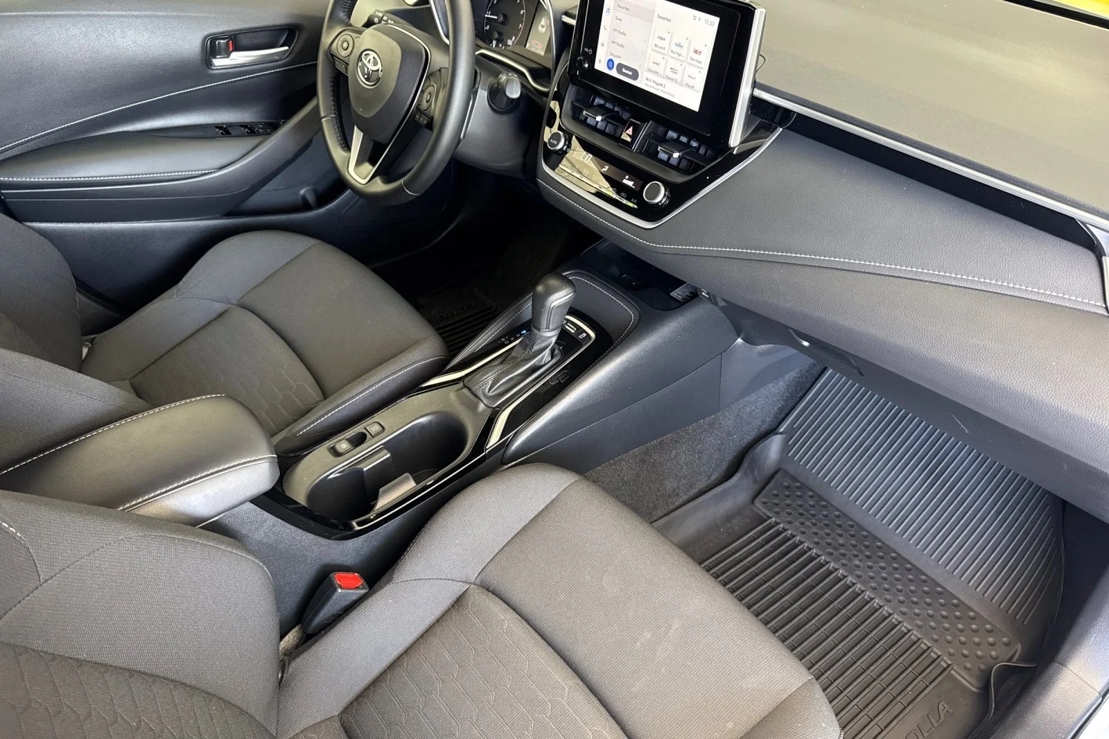 Certified Used 2025 Ice Cap Toyota SE image 15