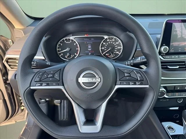 Used 2024 Gray Nissan 2.5 SV image 20