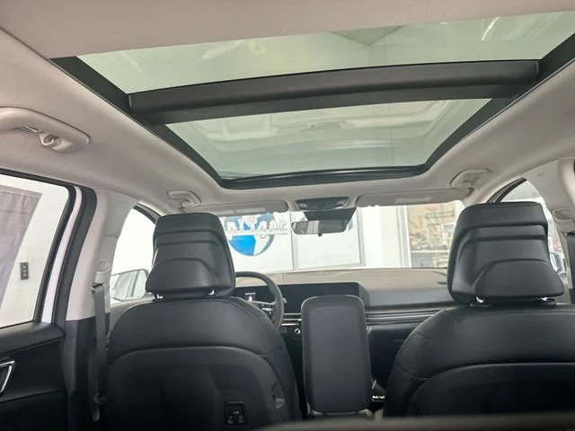 New 2026 Glacial White Pearl Kia EX image 18