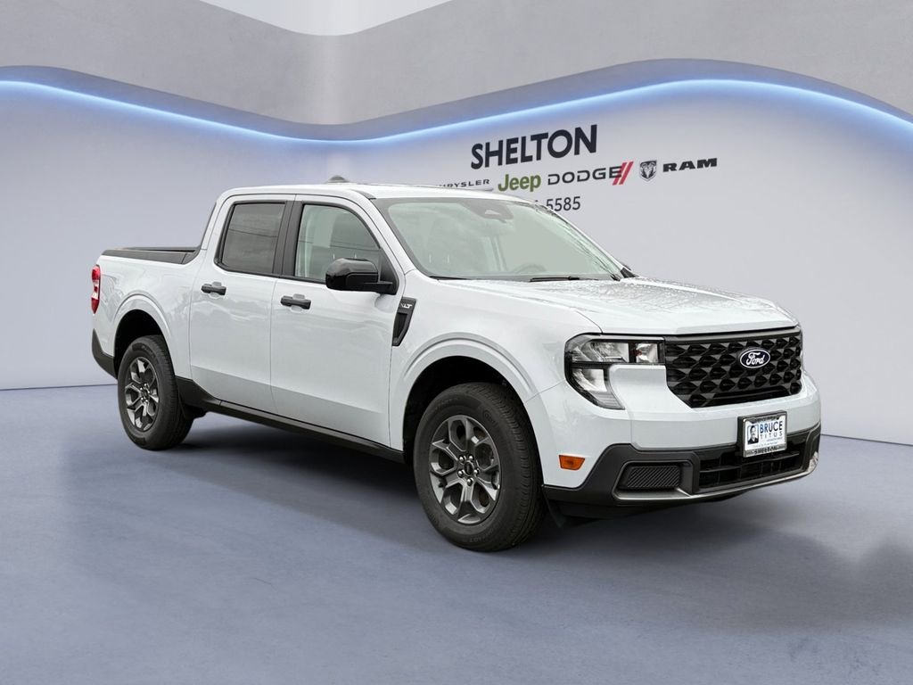 New 2025 White Ford XLT image 7
