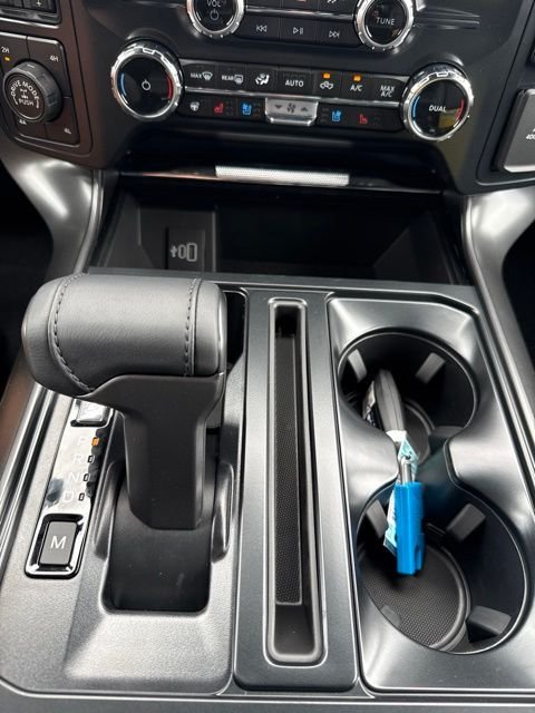 New 2026 Agate Black Metallic Ford Lariat image 29
