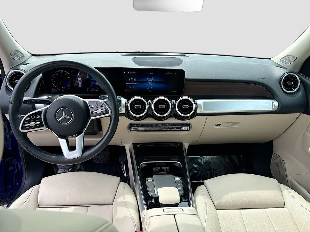 Used 2023 Blue Mercedes-Benz GLB 250 image 42