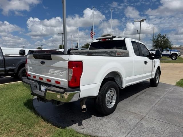 Used 2022 White Ford XL image 6
