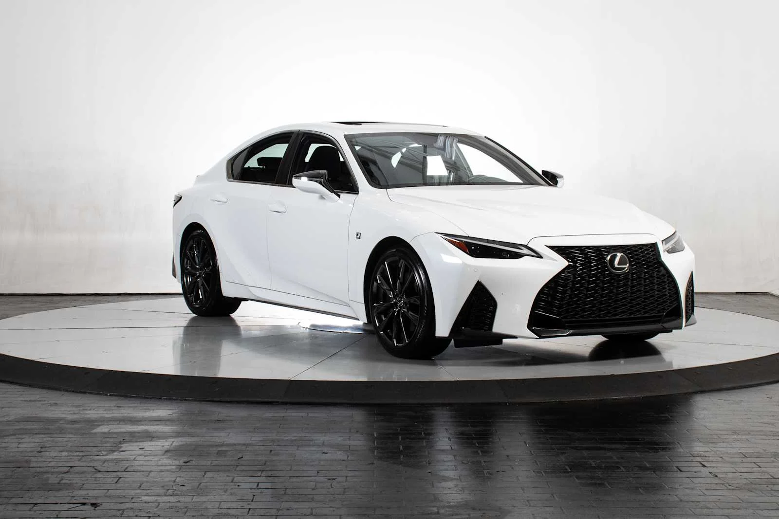 Used 2024 Ultra White Lexus F SPORT image 9