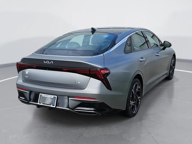 Used 2025 Gray Kia GT-Line image 3