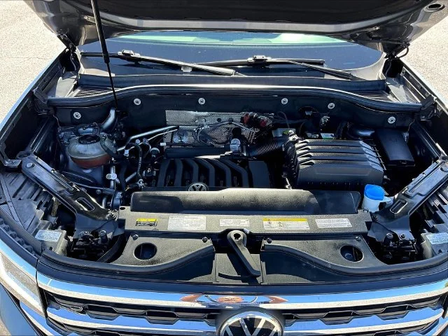 Used 2021 Gray Volkswagen 3.6L V6 SEL Premium R-Line image 37