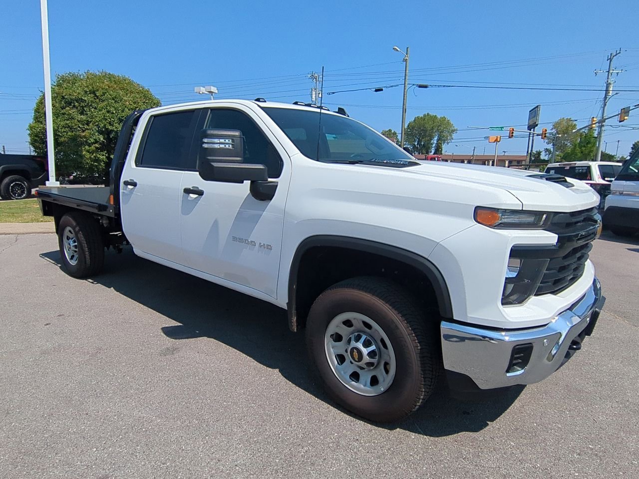 New 2025 Summit White Chevrolet WT image 2