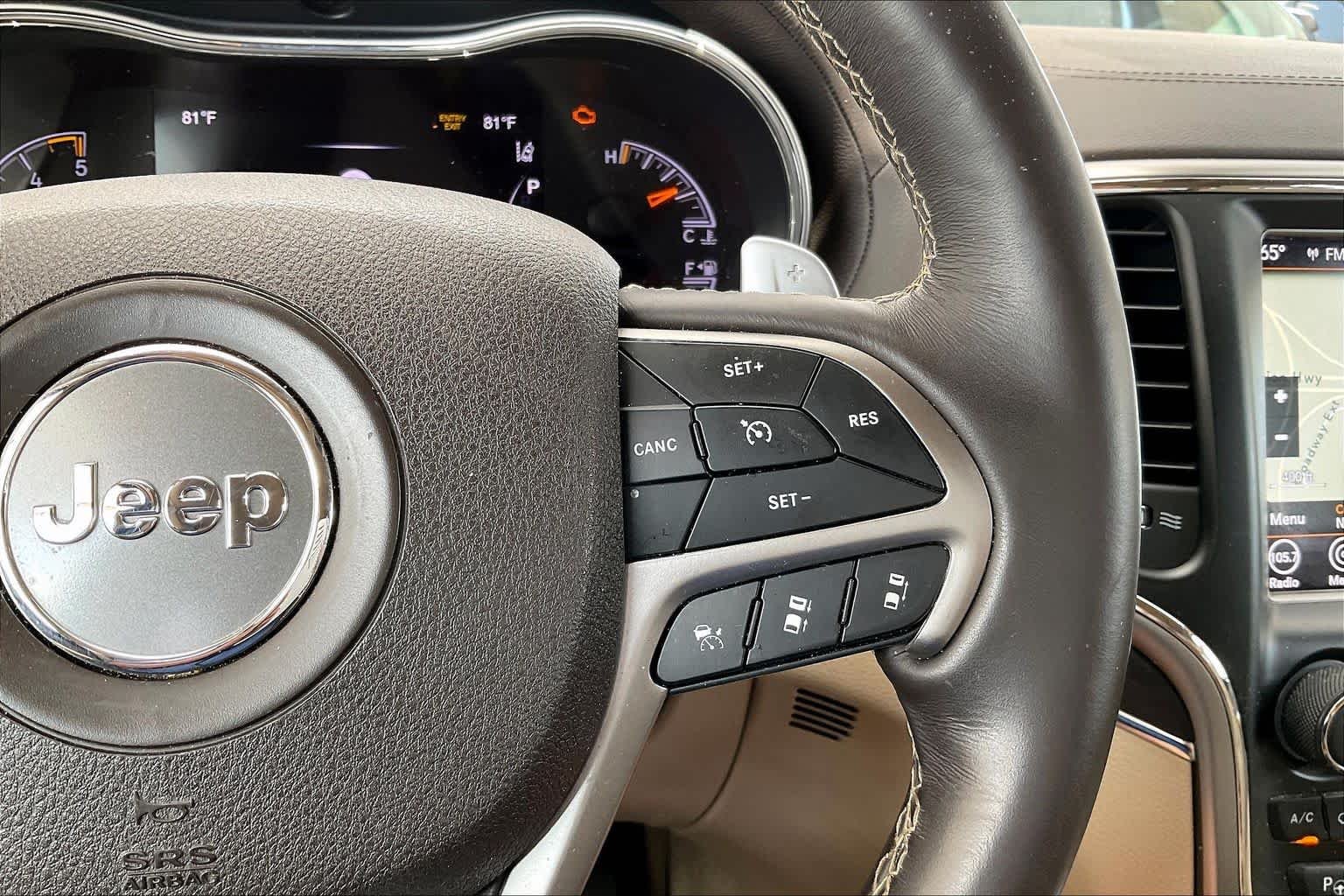 Used 2018 Ivory 3-Coat Jeep Overland image 23