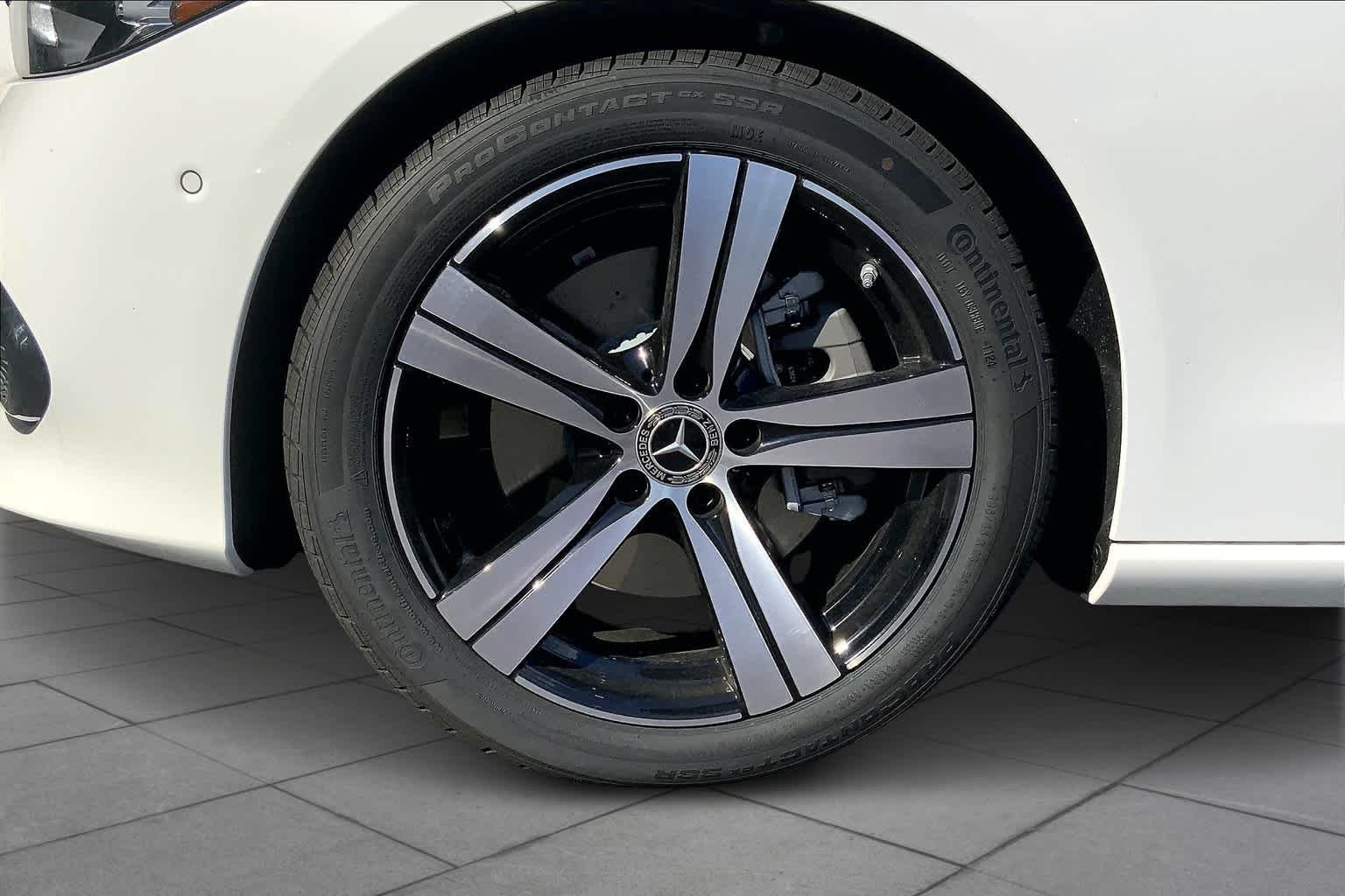 Used 2025 Polar White Mercedes-Benz C 300 image 18