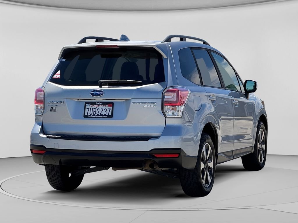 Used 2017 Ice Silver Metallic Subaru 2.5i Premium image 33