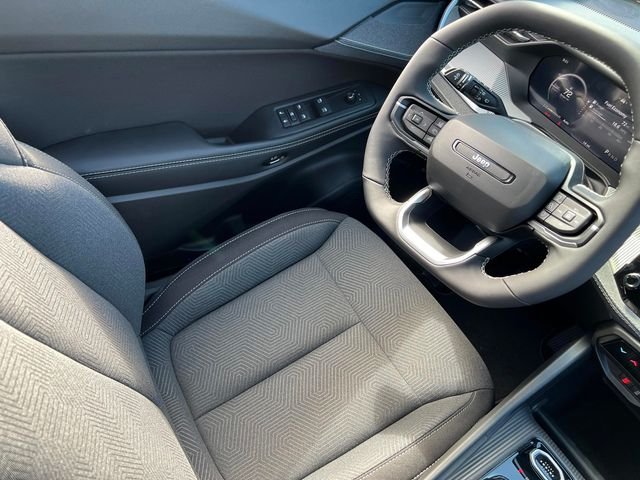 New 2026 Hydro Blue Pearl-Coat Exterior Paint Jeep Laredo image 15