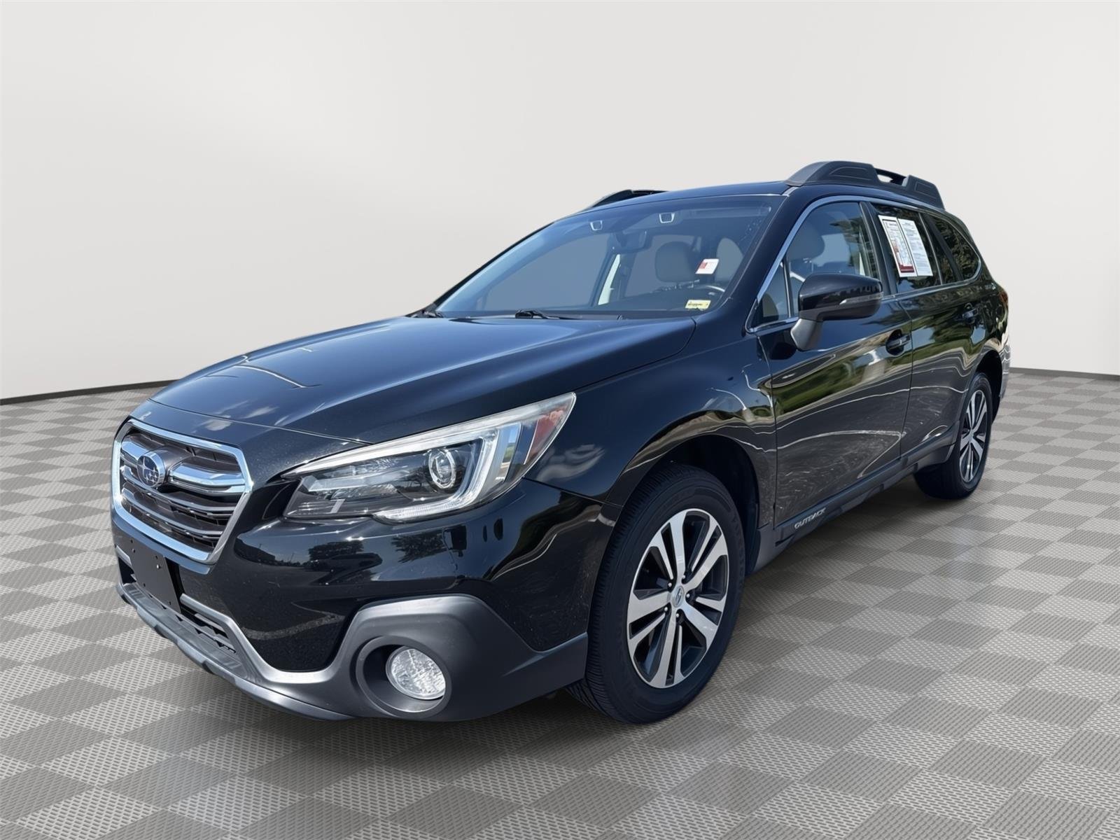 Used 2018 Crystal Black Silica Subaru Limited image 9