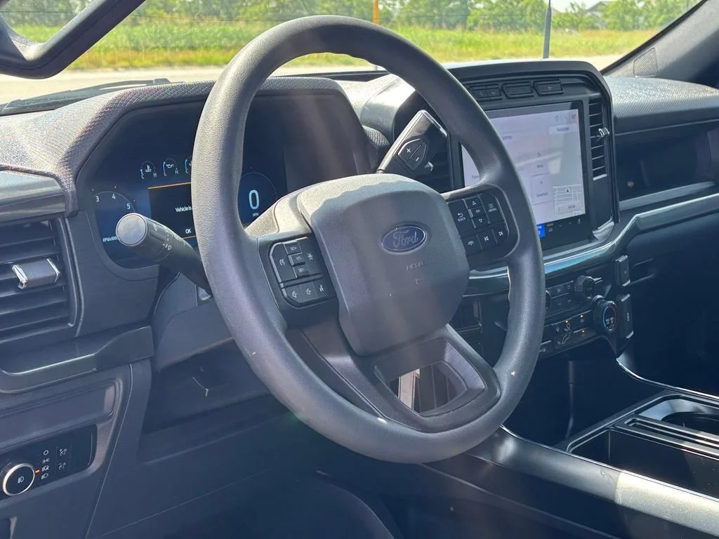 Used 2024  Ford STX image 9