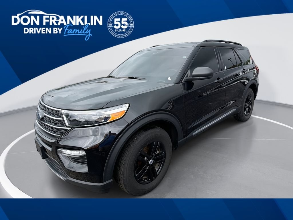 2023 Ford Explorer XLT 4WD's photo