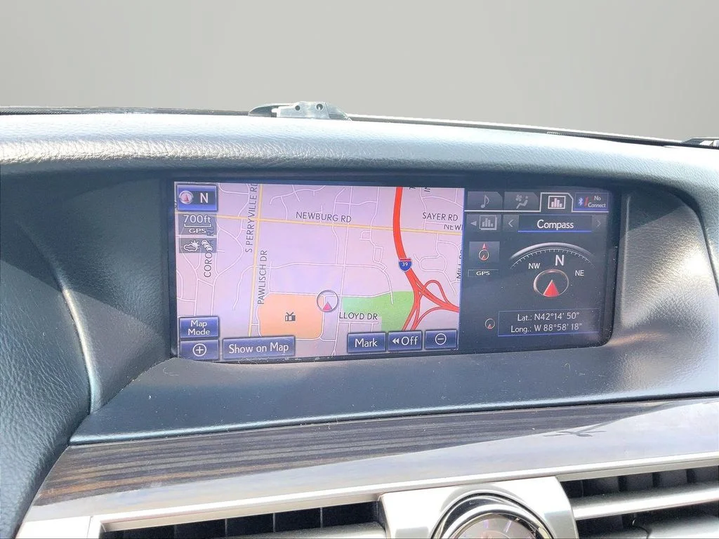 Used 2014 Silver Lexus 460 image 21
