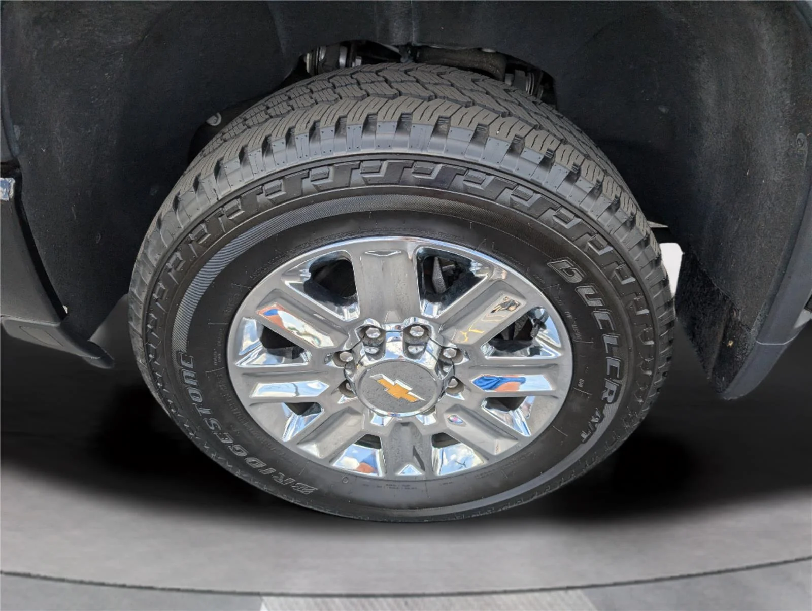 Used 2024 Black Chevrolet High Country image 43