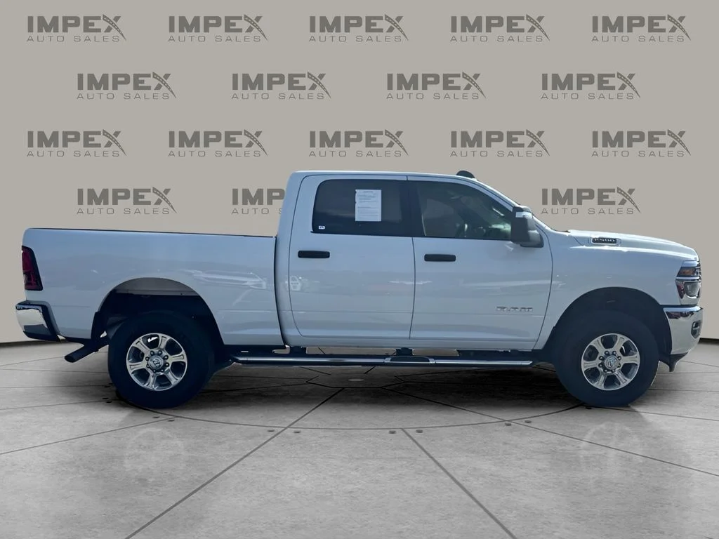 Used 2026 White Ram Big Horn image 5