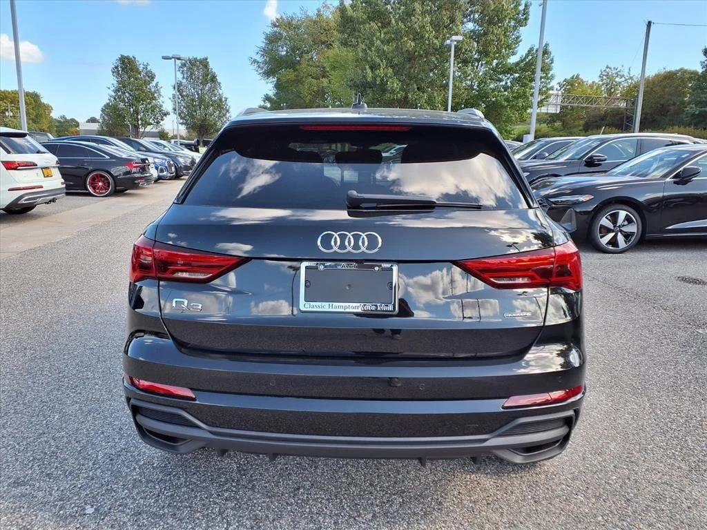 Used 2025 Mythos Black Metallic Audi S line Premium image 7