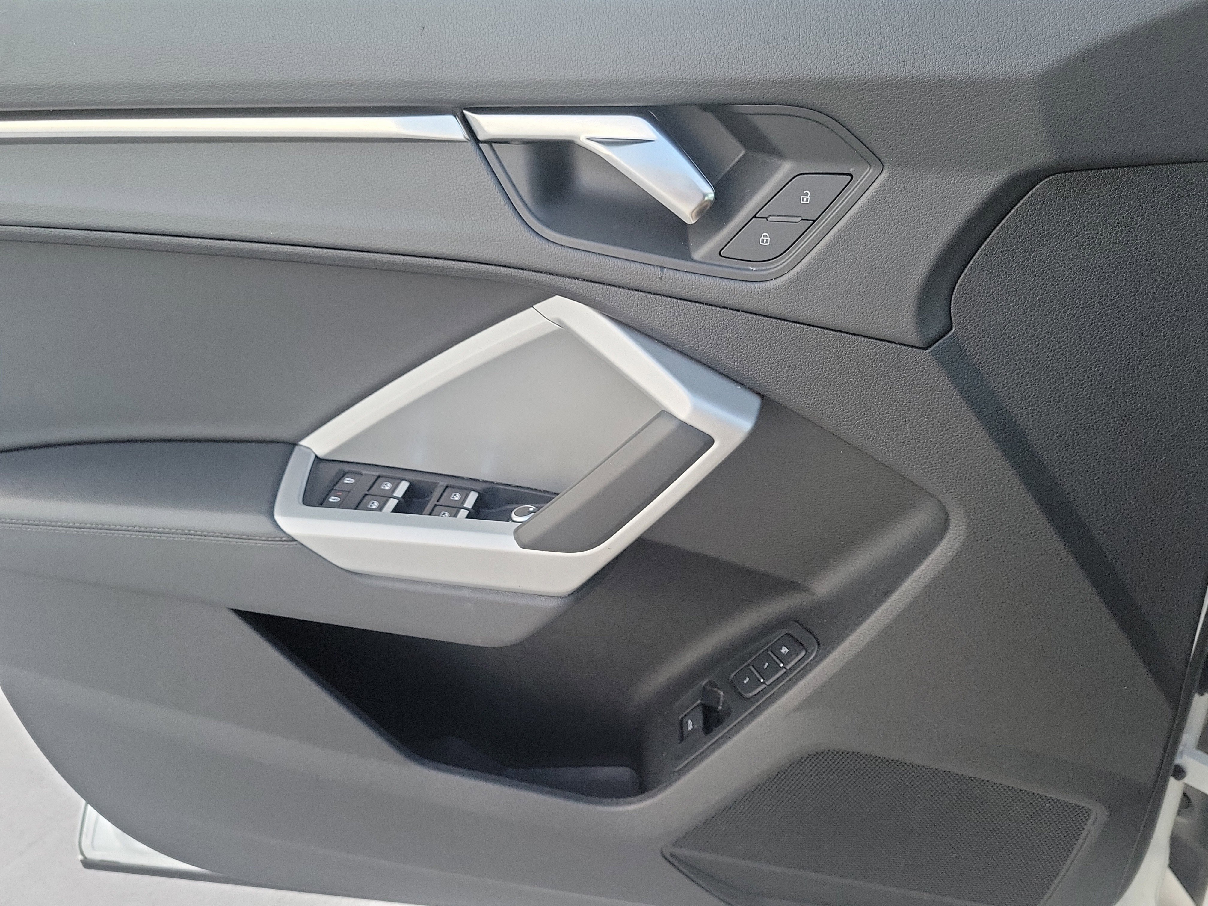 Used 2024 White Audi S line Premium image 17