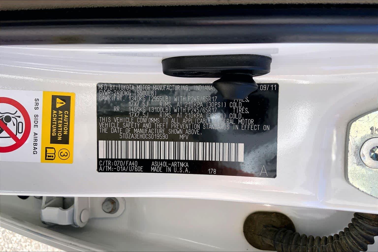 Used 2012 Blizzard Pearl Toyota  image 35