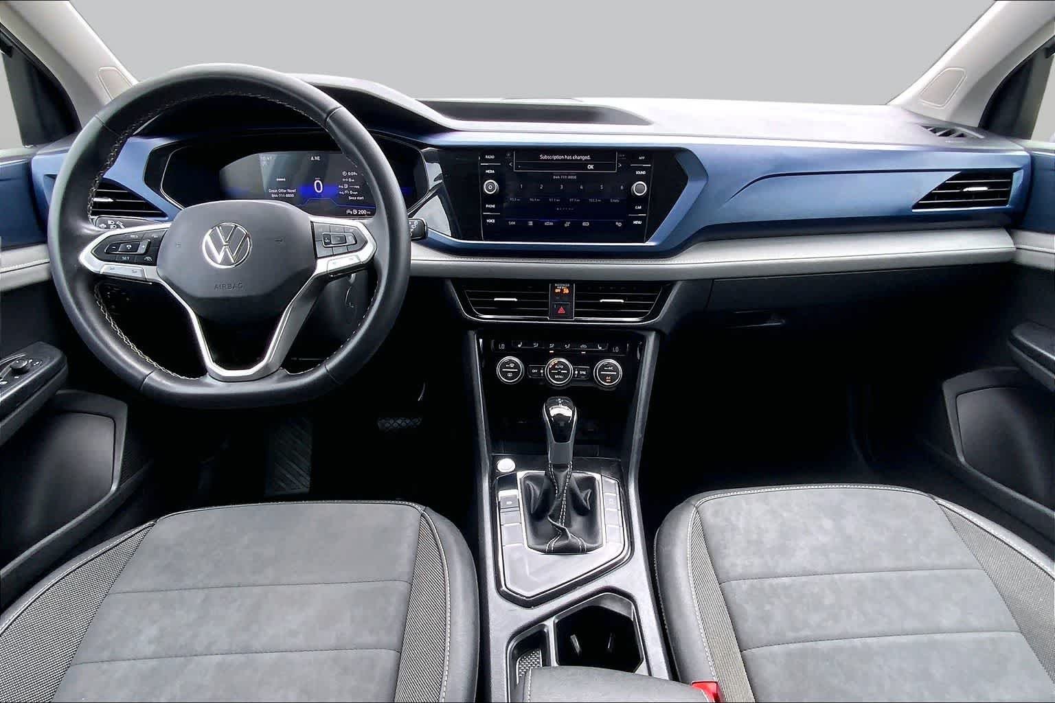 Used 2024 Pure White Volkswagen SE image 15