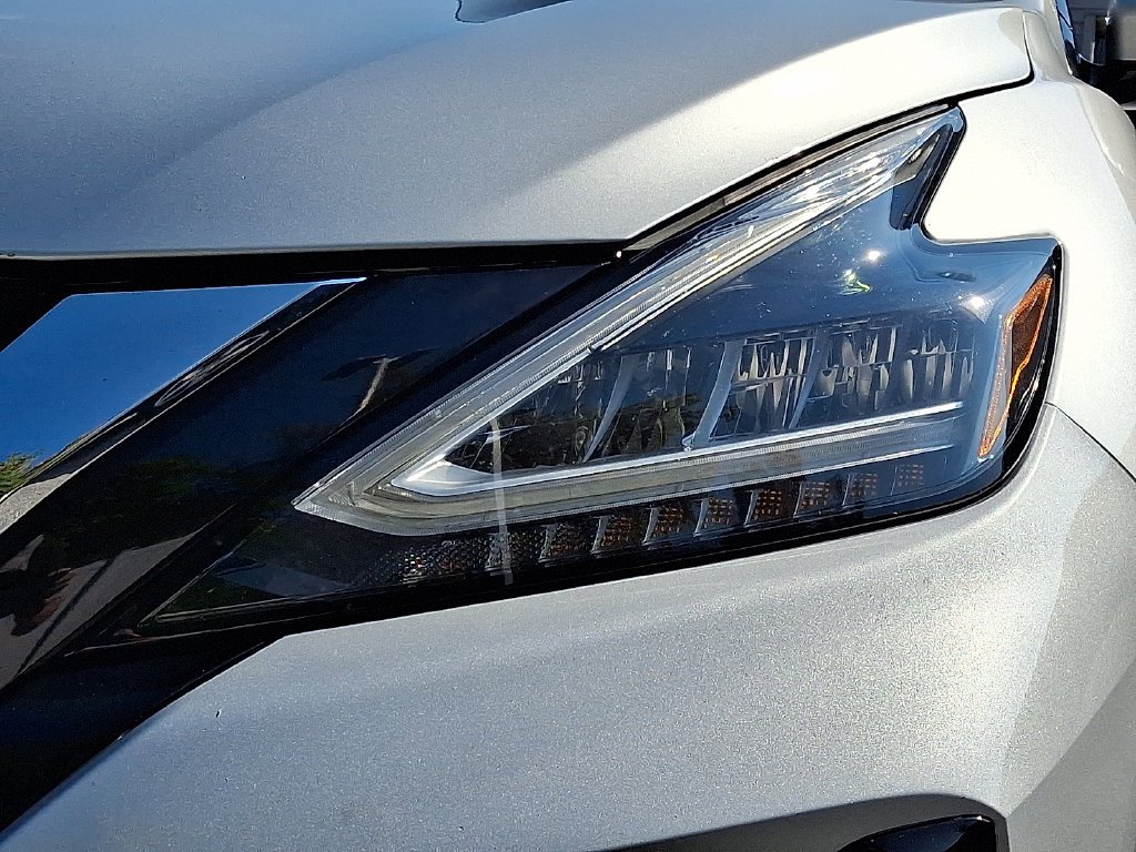 Used 2019 Silver Nissan SV image 9