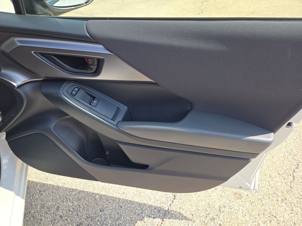 Used 2024 White Subaru Base image 7