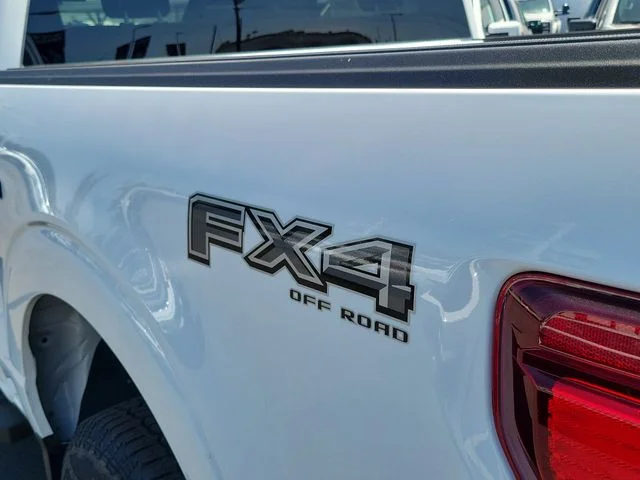 New 2026 Oxford White Ford XLT image 10