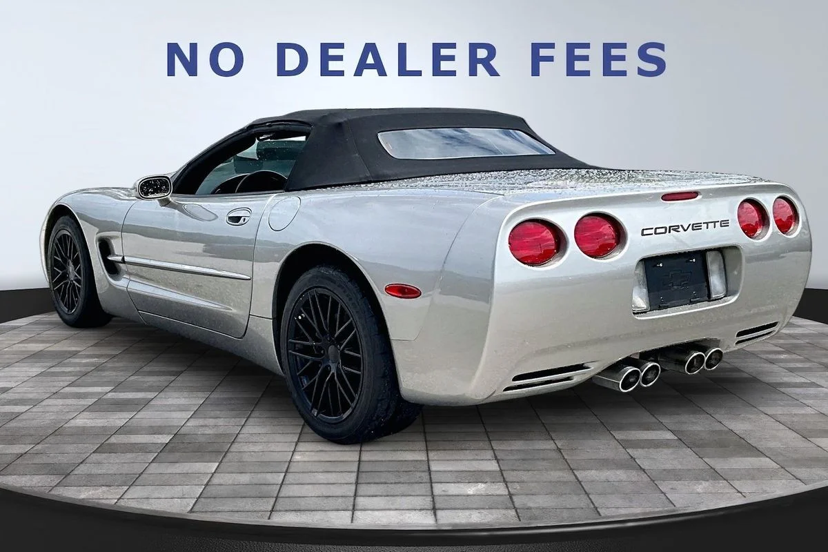 Used 2000  Chevrolet  image 4