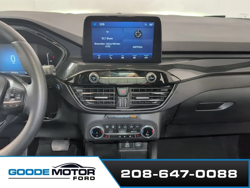 Certified Used 2025 Black Metallic Ford ST-Line Select image 15