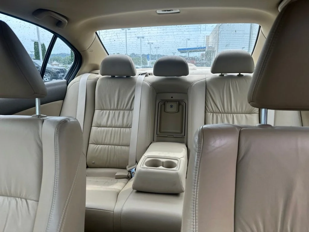 Used 2010 Taffeta White Honda EX-L image 25